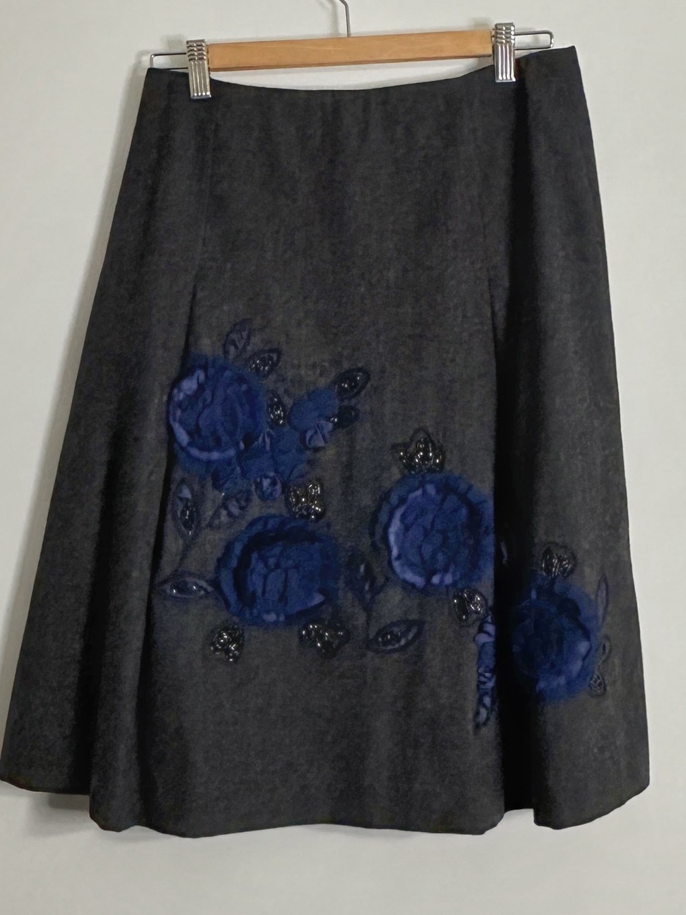 Talbots Collection Wool Blend A-Line Skirt 4 Gray Navy Blue 3D Floral Applique